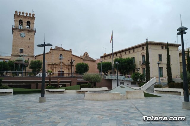 The "Plaza del Pueblo" citizen platform proposes several actions in the Plaza de la Balsa vieja to combat the high summer temperatures