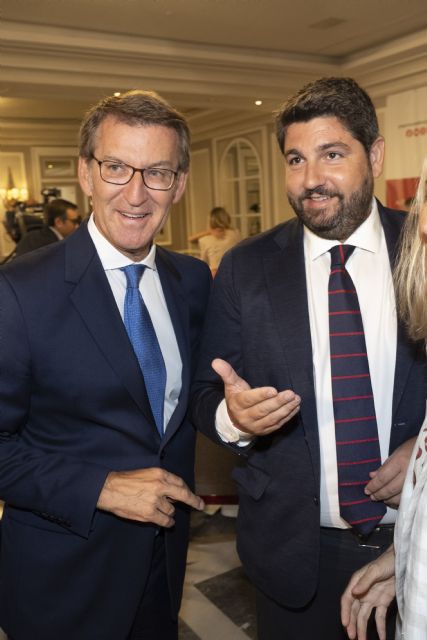 López Miras: Feijóo ha hecho más en una hora por la industria energética y por ahorrar la carga financiera de las familias que el Gobierno de España en los últimos meses - 1, Foto 1