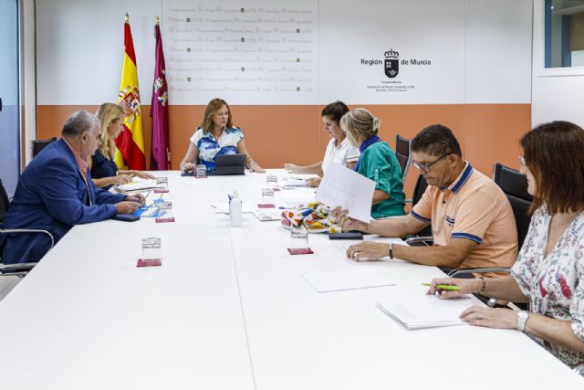 Isabel Franco se reúne con la nueva presidenta de la Federación Salud Mental de Murcia - 1, Foto 1