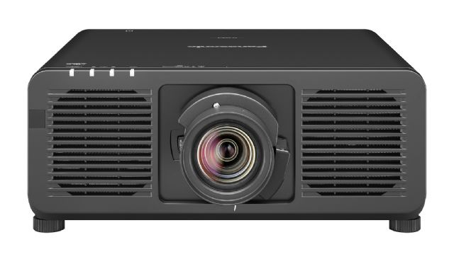 El PT-REQ15 es el primer proyector Panasonic de 1-Chip DLP 4K con un brillo de 15.000 lúmenes - 2, Foto 2
