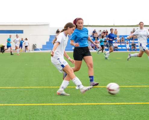 Inaugurado el nuevo césped del campo de fútbol de Alguazas con el saque de honor del futbolista local Víctor Meseguer - 1, Foto 1