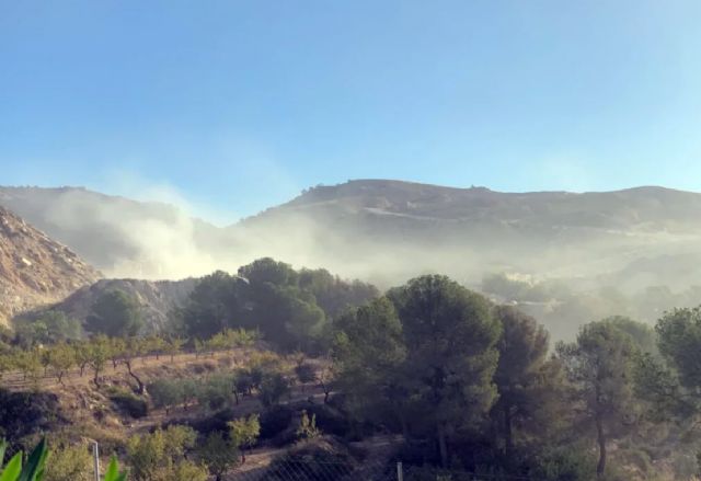 Ecologistas en Acción denuncia la contaminación atmosférica por el polvo de una cantera en Abanilla - 1, Foto 1