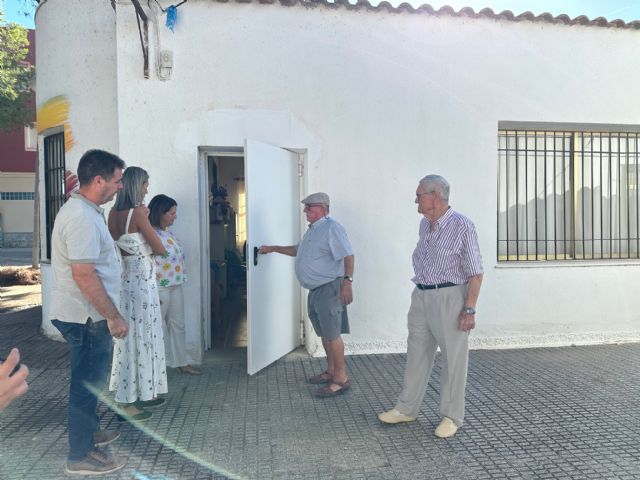 El Ayuntamiento realiza mejoras en el Centro de Mayores de Dolores de Pacheco - 4, Foto 4