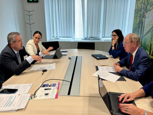 El Gobierno regional ofrece a Bruselas su modelo hídrico y reclama que Europa reconozca la singularidad de los territorios con déficit estructural - 2, Foto 2