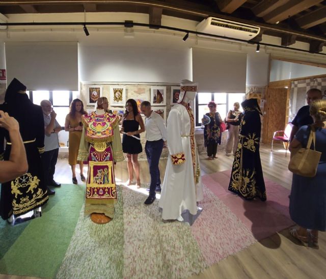 La Casa del Artesano de Lorca dedica septiembre al bordado lorquino en sedas y oro dentro de la iniciativa “12 meses, 12 oficios” - 3, Foto 3