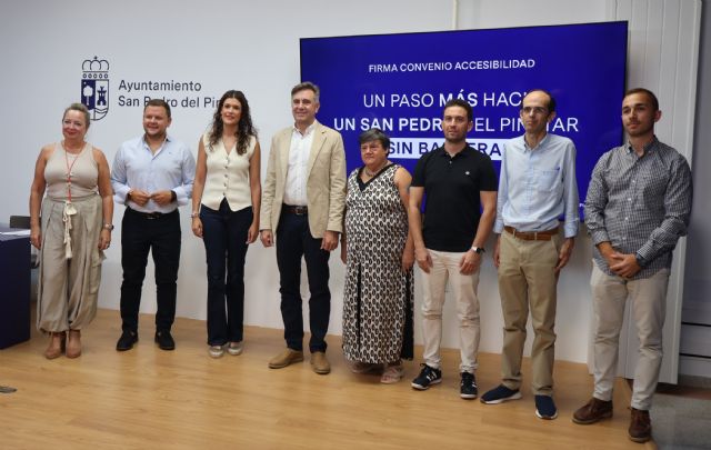 San Pedro del Pinatar refuerza su compromiso con la accesibilidad con un convenio de colaboración con FAMDIF/COCEMFE-Murcia - 2, Foto 2
