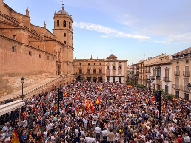 La Junta de Gobierno Local aprueba este viernes una moci�n de apoyo y solidaridad por parte del Ayuntamiento de Lorca a Ceuta y sus ciudadanos