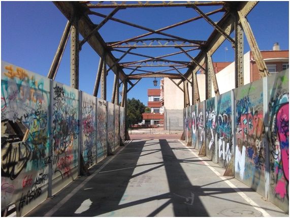 El PSOE insiste en que la restauración del Puente de Hierro se incluya en el plan de renovación urbana de la Avda. Santa Clara - 3, Foto 3