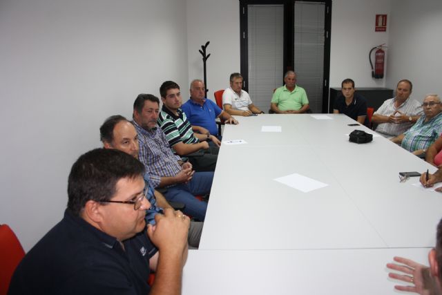 El Equipo de Gobierno se reúne con representantes del sector agrícola para trazar las líneas de un plan estratégico de impulso al sector - 2, Foto 2