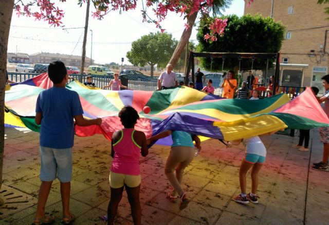 Gran jornada de convivencia para dar la bienvenida de nuevo a las actividades de Columbares en el barrio del Carmen - 4, Foto 4