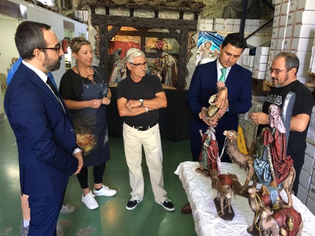 Un millar de figuras del Belén de España recuperan su aspecto original tras un largo proceso de restauración a manos del belenista Jesús Griñán - 1, Foto 1