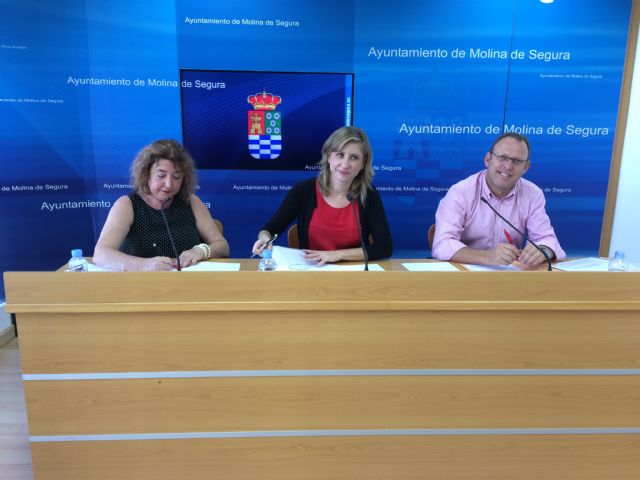 El Ayuntamiento de Molina de Segura firma un convenio de colaboración con la Asociación Hogar Compartido para el proyecto de vivienda colectiva - 2, Foto 2