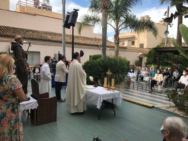 La Residencia San Francisco celebra el día de su Patrón - 1, Foto 1