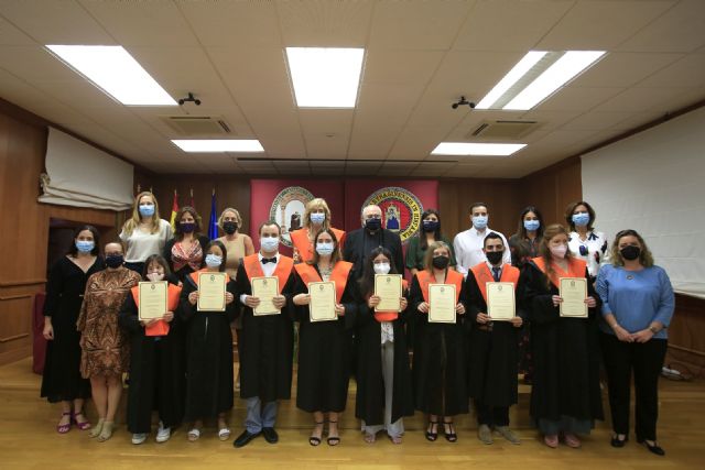 El programa de inserción sociolaboral UCAMPACITAS gradúa a su VII promoción - 1, Foto 1