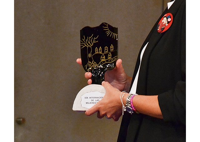 Rozalén, Carmen Calvo y una emprendedora rural, Premios FADEMUR 2021 - 2, Foto 2