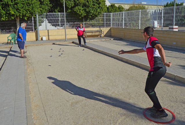 Una jornada intergeneracional de petanca para comenzar el programa de actividades del Día de las Personas Mayores - 5, Foto 5