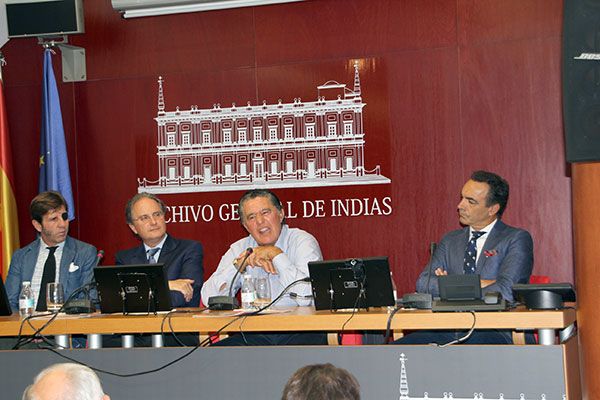 En el Archivo General de India, hispalense se celebró el coloquio de tres matadores en su experiencia en la Maestranza de Sevilla - 1, Foto 1