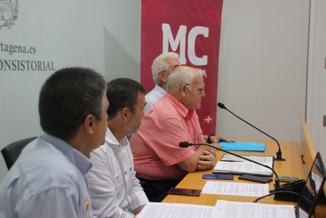 MC se suma a los vecinos para reclamar a ADIF una llegada del AVE que no aísle barrios ni comprometa el desarrollo del municipio - 3, Foto 3