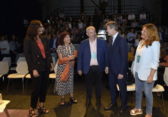 Centenares de personas visitan la II Feria de Empleo y Emprendimiento - 3, Foto 3