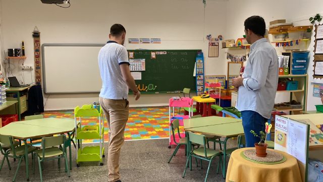 El concejal de Educación visita el colegio de Dolores - 2, Foto 2