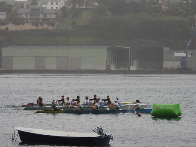 La sexta regata de la liga nacional iberdrola de remo de mar, celebrada en la ría del EO - 3, Foto 3