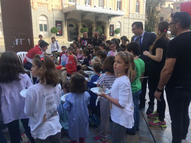 Más de 300 niños se apuntan a los Jardines con arte - 2, Foto 2
