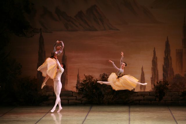 El Ballet Nacional Ruso pone en escena El lago de los cisnes en El Batel - 2, Foto 2