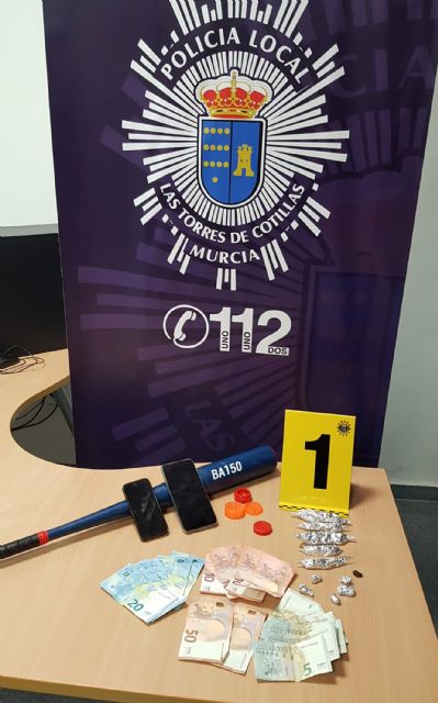 La Policía Local detiene a dos personas, una por tráfico de drogas y otra por conducir sin carnet - 1, Foto 1