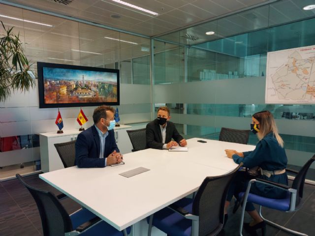 Reunión para analizar perspectivas futuras del sector turístico en el municipio - 1, Foto 1