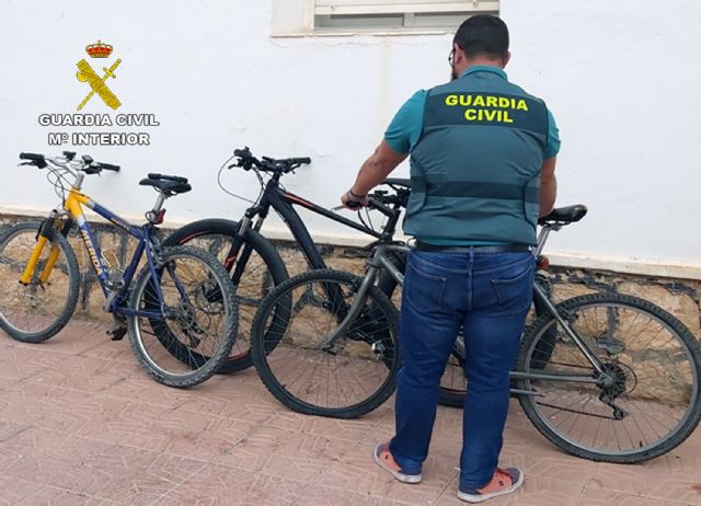 La Guardia Civil esclarece más de una treintena de robos en Totana, Foto 1