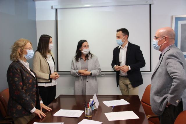 Los pacientes oncológicos del hospital Virgen del Castillo de Yecla recibirán asistencia social y psicológica - 1, Foto 1