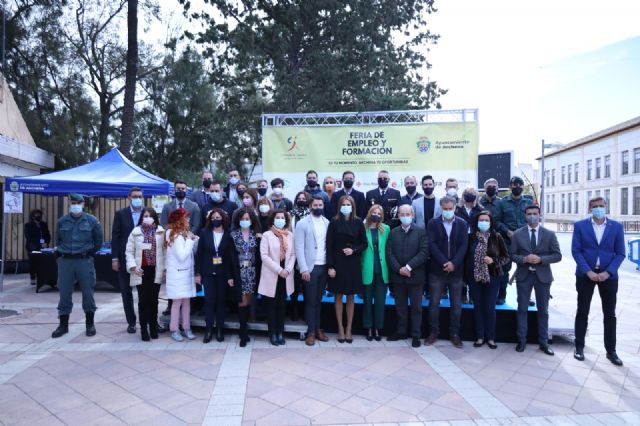 Más de 2.000 jóvenes se dan cita en la I Feria de Empleo y Formación de Archena durante la jornada de hoy - 2, Foto 2