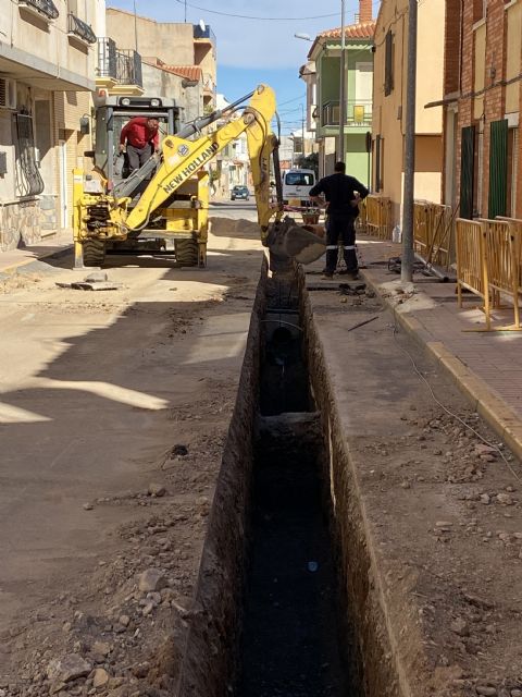 Gobierno regional y Ayuntamiento invierten más de 48.000 euros en obras para mejorar la red de saneamiento en la calle Villa de Silla de Puerto Lumbreras - 2, Foto 2
