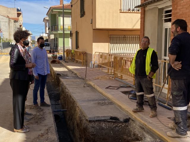 Gobierno regional y Ayuntamiento invierten más de 48.000 euros en obras para mejorar la red de saneamiento en la calle Villa de Silla de Puerto Lumbreras - 3, Foto 3