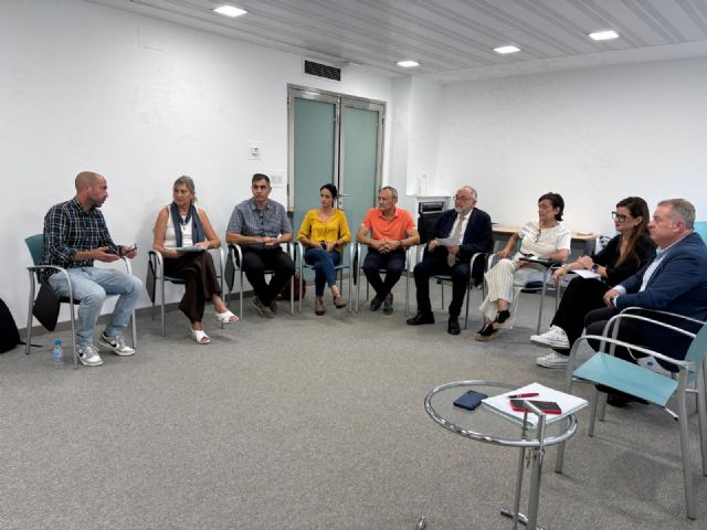 El Gobierno regional impulsa la colaboración con el sector hostelero y promueve campañas de prevención de intoxicaciones alimentarias - 1, Foto 1