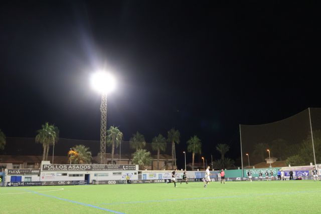 Deportes mejora la iluminación del campo de fútbol José Antonio Pérez - 1, Foto 1