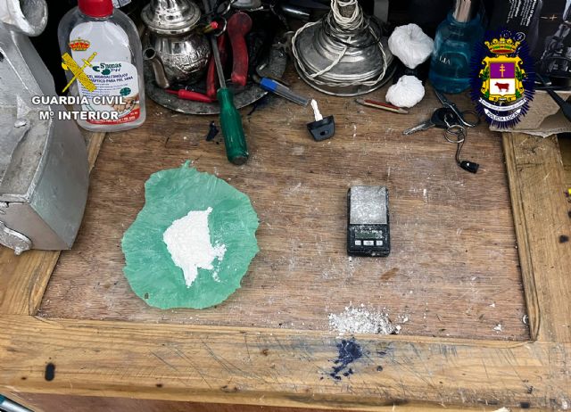 La Guardia Civil desarticula un clan familiar dedicado a la venta de droga con la incautación de más de 400 dosis de cocaína - 2, Foto 2