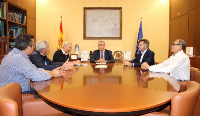 Urrea mantiene una reunión con los alcaldes de Pilar de la Horadada y San Pedro del Pinatar - 1, Foto 1