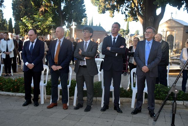 El Cristo de las Mieles, testigo eterno de la fe sevillana en el Día de los Difuntos - 2, Foto 2