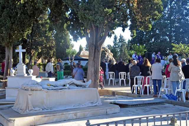 El Cristo de las Mieles, testigo eterno de la fe sevillana en el Día de los Difuntos - 3, Foto 3