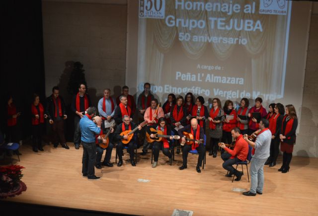 Sentido homenaje de las peñas huertanas torreñas al grupo Tejuba por su 50° aniversario - 1, Foto 1