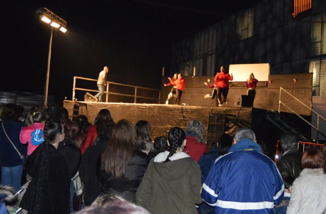 El encendido de luces da por iniciada la Navidad en Las Torres de Cotillas - 2, Foto 2