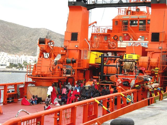 Podemos pide una estrategia integral de acogida de migrantes a las costas murcianas - 1, Foto 1