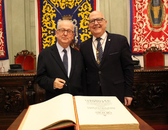 Manuel Padín, Cs sí defiende y respeta la Constitución en todo el territorio español frente a los que quieren liquidarla - 5, Foto 5
