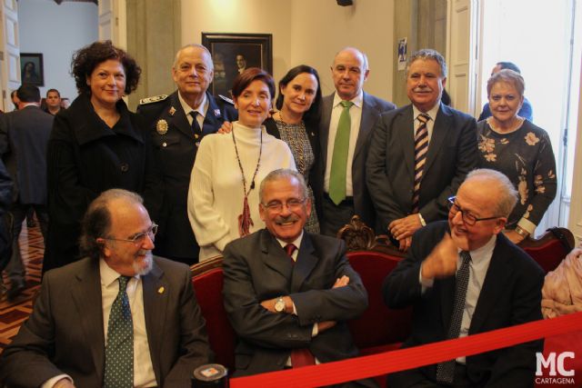 José López anima a leer la Constitución y a que ésta sea la guía de comportamiento para todos los servidores públicos - 2, Foto 2