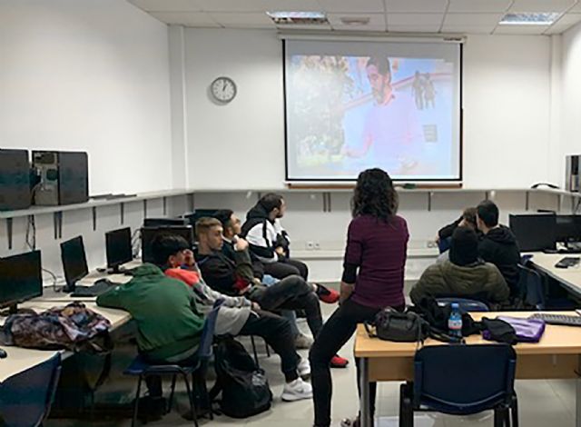 Más de 500 adolescentes torreños se forman para prevenir posibles riesgos en su vida diaria - 3, Foto 3
