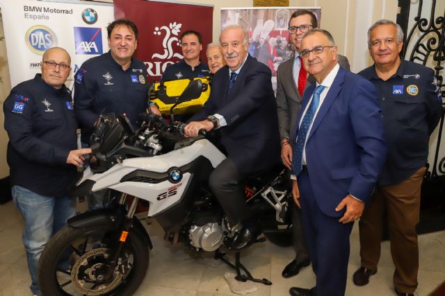 KM Solidarity nombra como socio de honor a Vicente del Bosque - 1, Foto 1