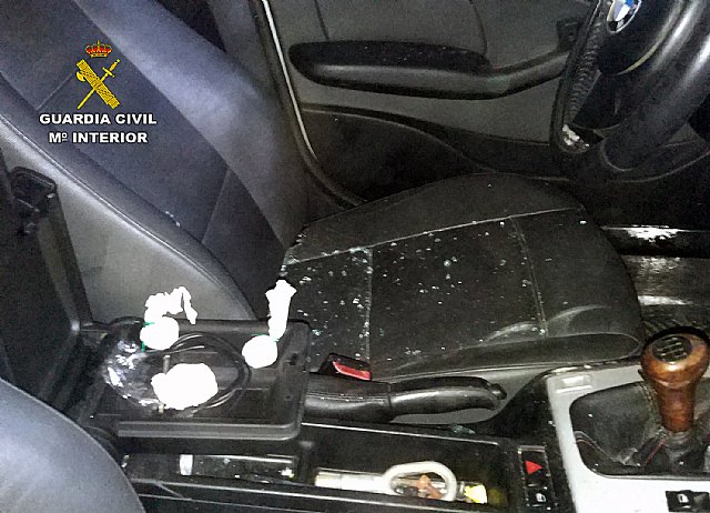 La Guardia Civil desmantela un grupo criminal dedicado al tráfico de drogas en Santomera - 1, Foto 1