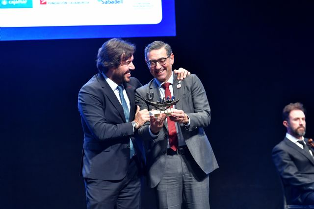 UCOMUR da el premio Arco Iris a la UMU por su compromiso con los Objetivos de Desarrollo Sostenible - 2, Foto 2