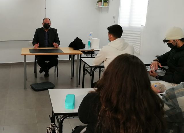 El centro de FP La Salceda celebra el aniversario de la Constitución con una charla - 4, Foto 4